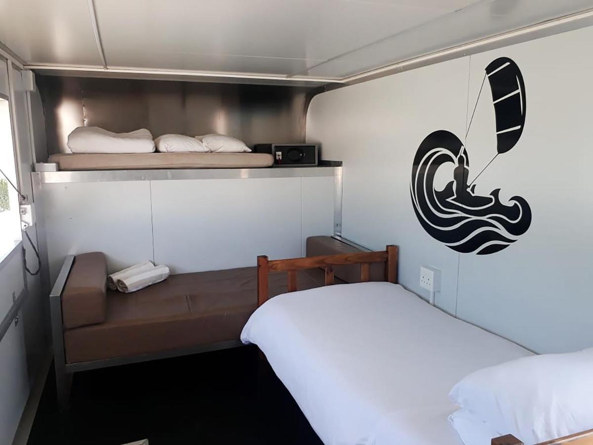 Kite Basecamp Langebaan Albergue Exterior foto